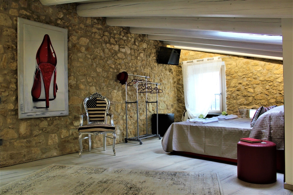 Arco di Vino - Tourist Location