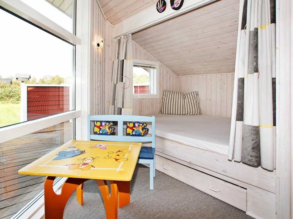 6 Person Holiday Home in Hemmet