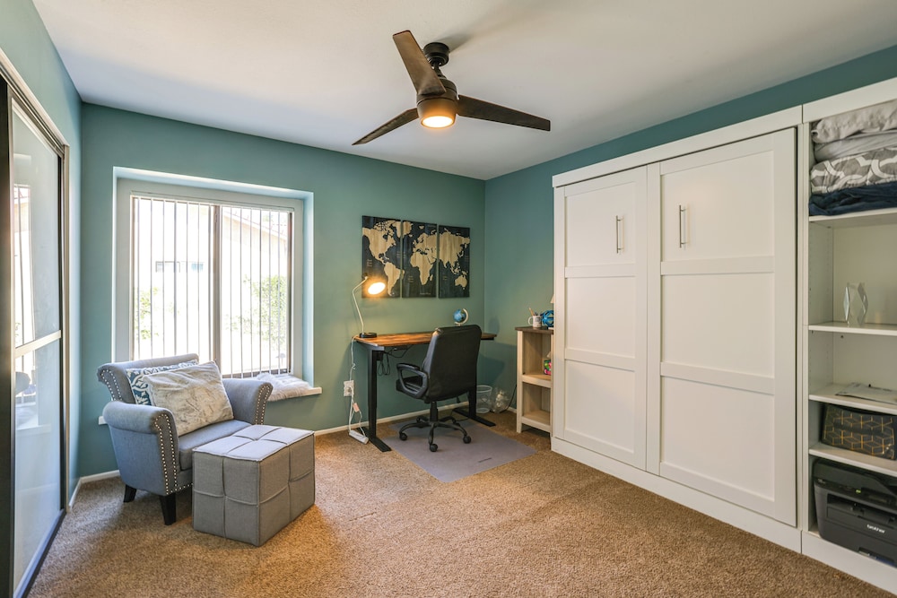Near Parks & Golf: Mtn-view Home in Palm Desert!