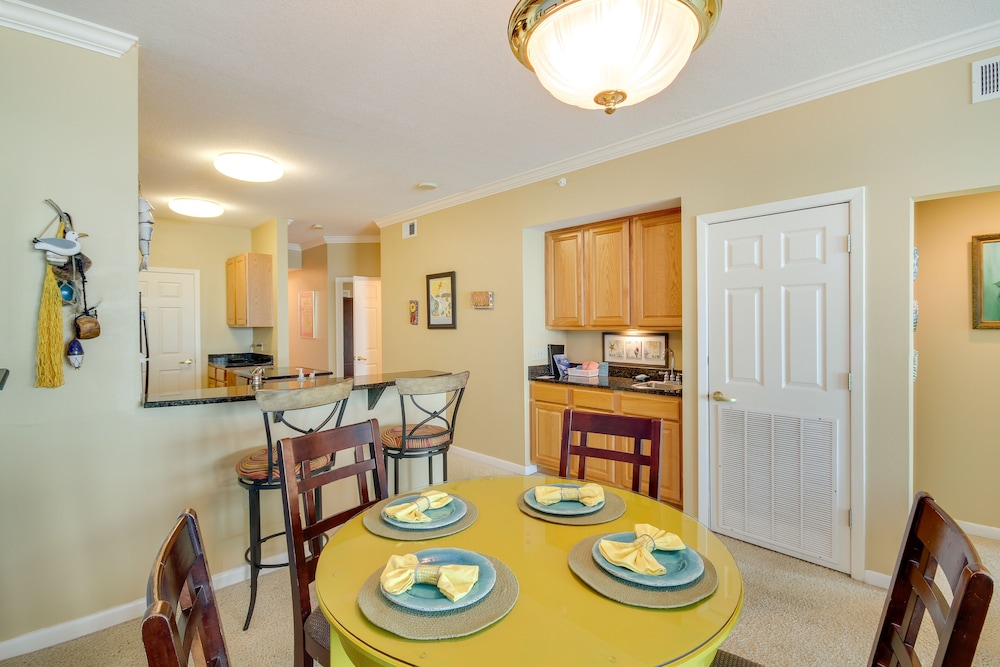 Beachfront Gulfport Vacation Rental w/ Balcony! view 3