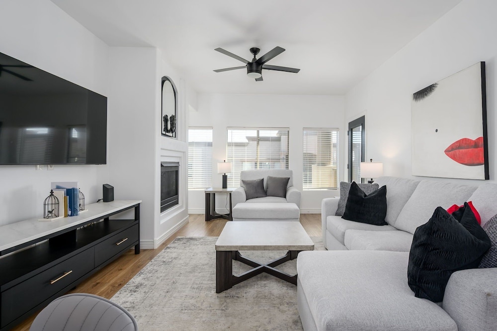 Villa Serenity 2 Bedroom Condo