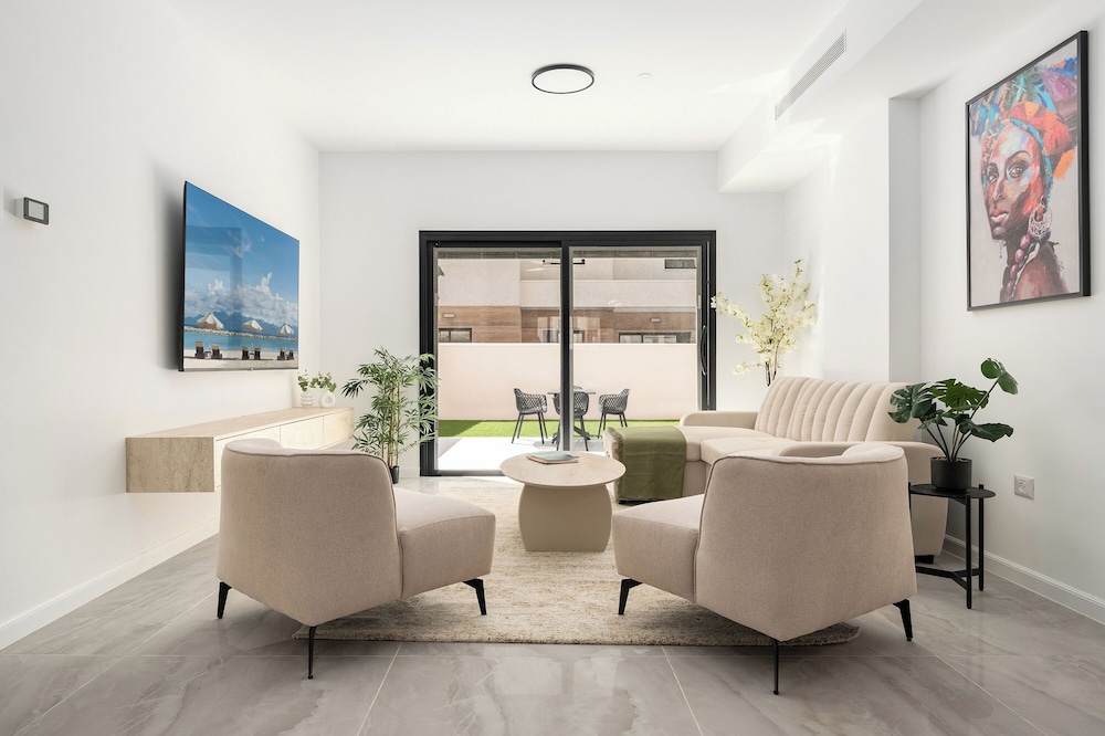 Eilat Sunny Modern Home by Sea N' Rent