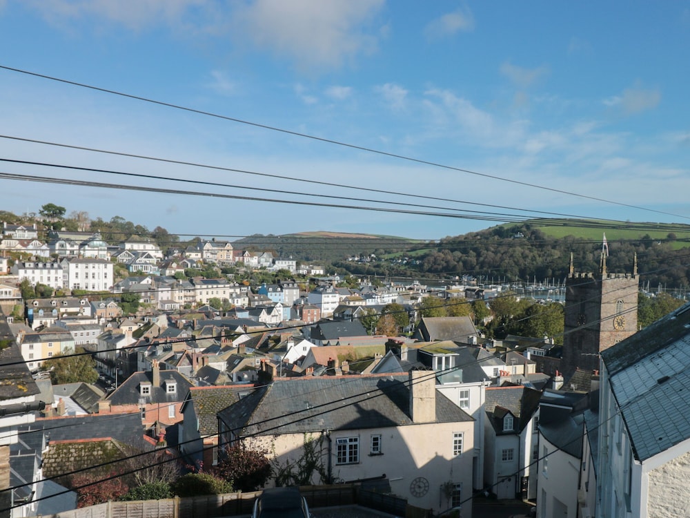 8 Above Town