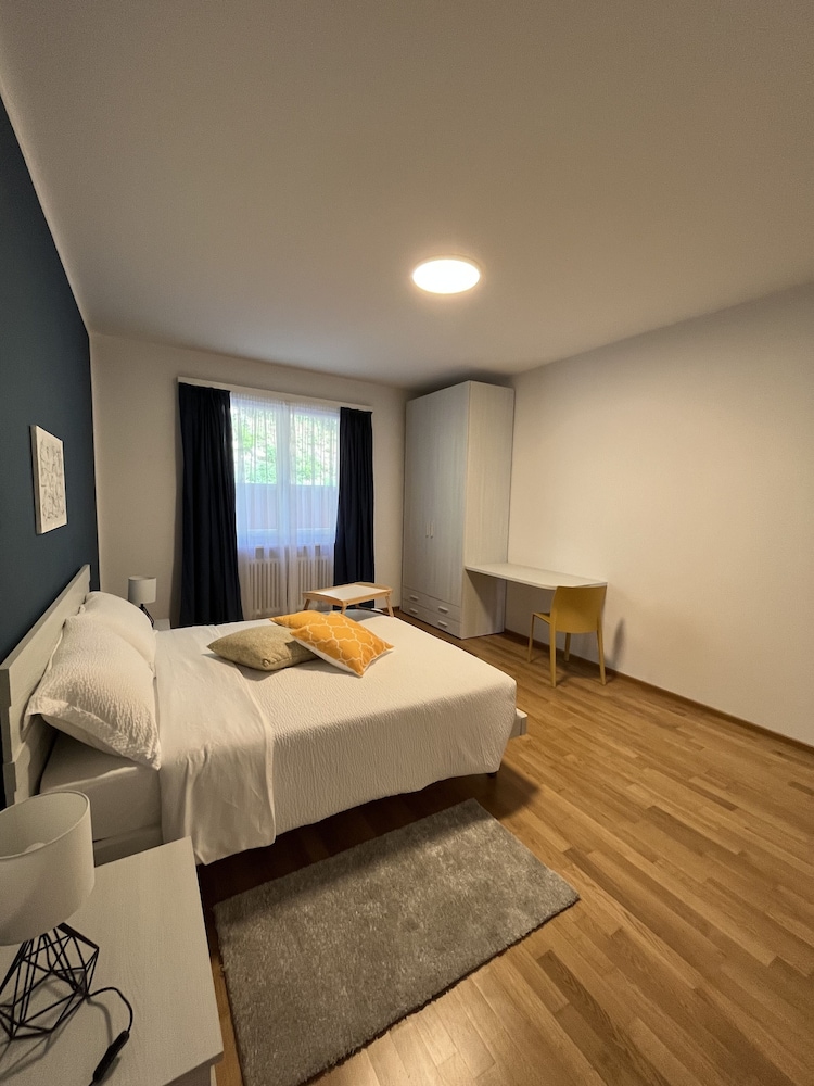 76thelakehouse view 5