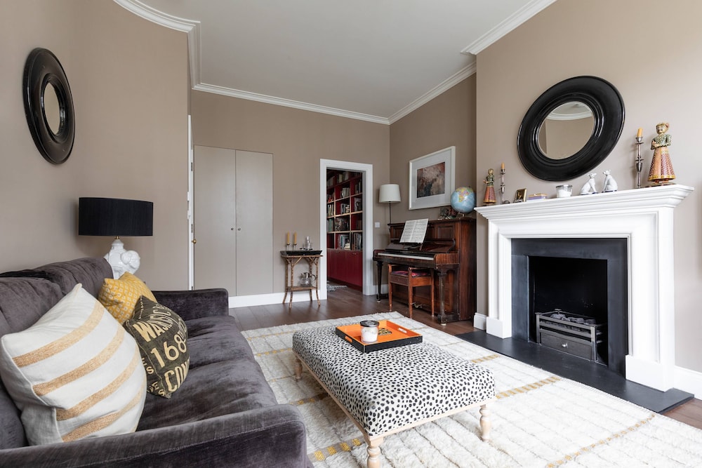 Brewster Gardens III by Onefinestay
