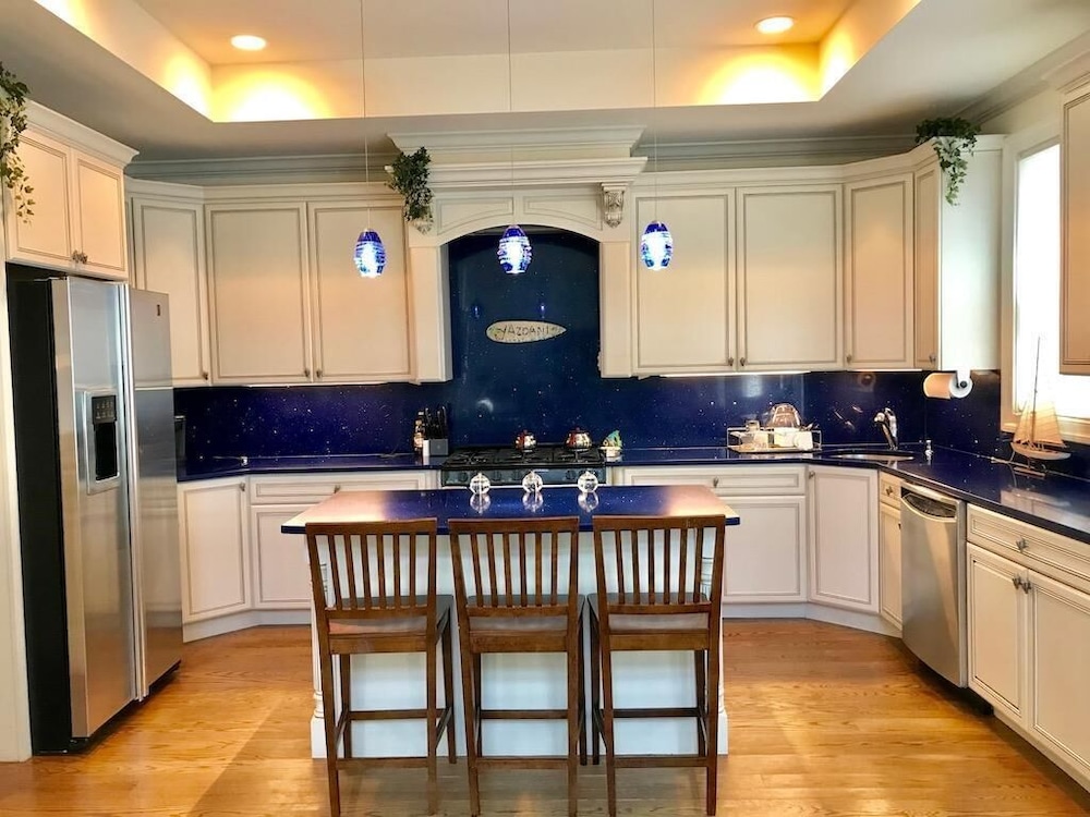 Henlopen Avenue 94