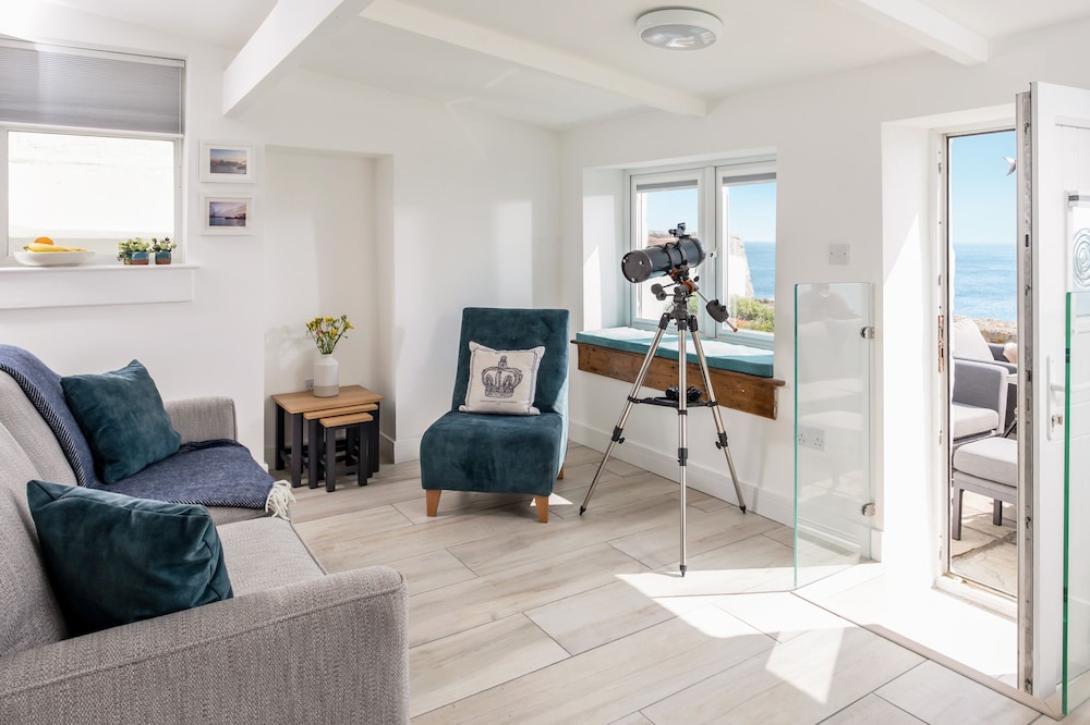 Loe Cottage