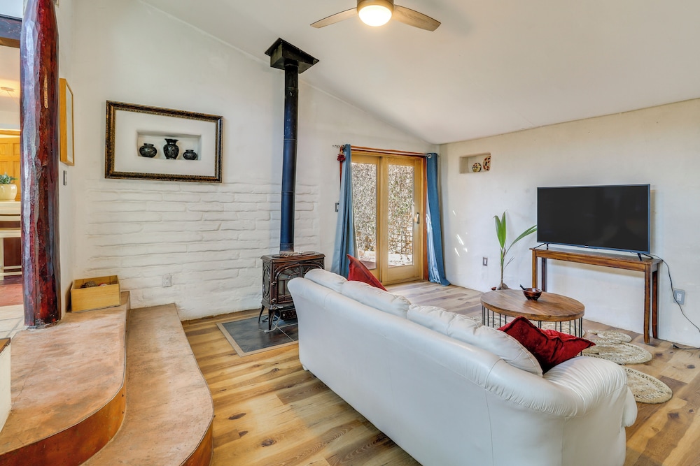 Spacious Mtn-view Gem in Corrales!