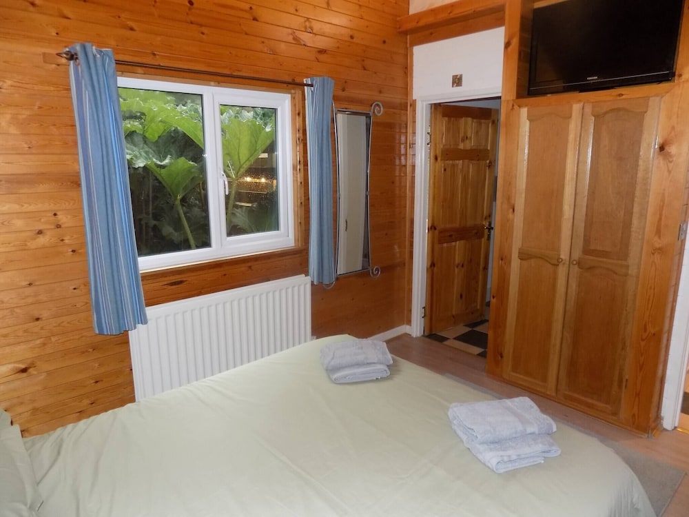 Cosy Cabin Retreat in Ilfracombe, North Devon