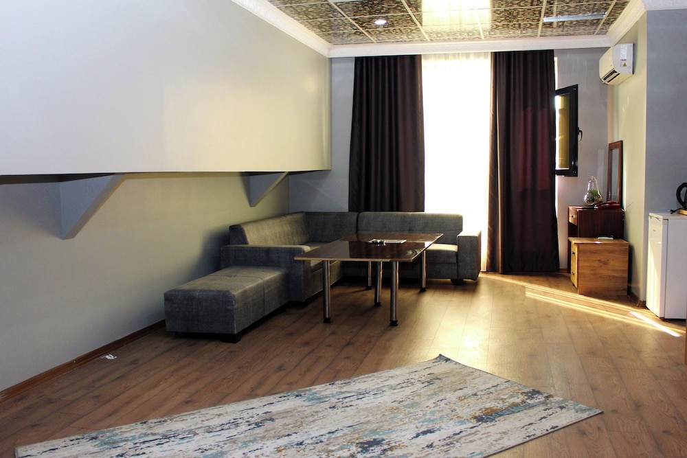 Big Life Otel - Image 40