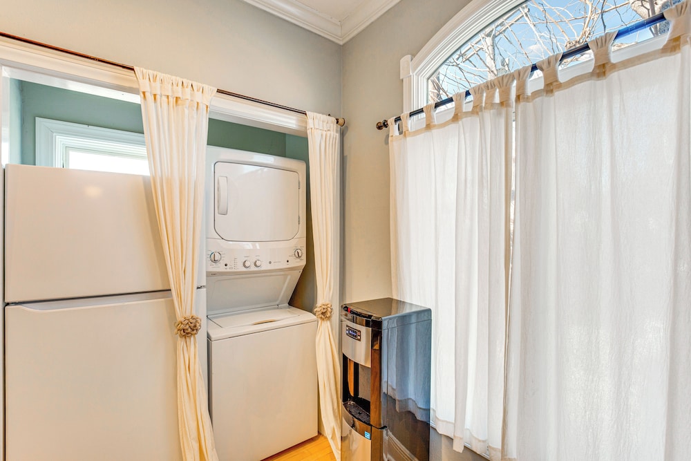 3 Mi to Dtwn: Historic Gem w/ City Views in Dallas