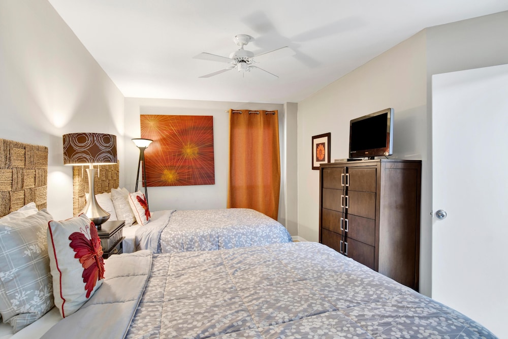 Windward Pointe 1002