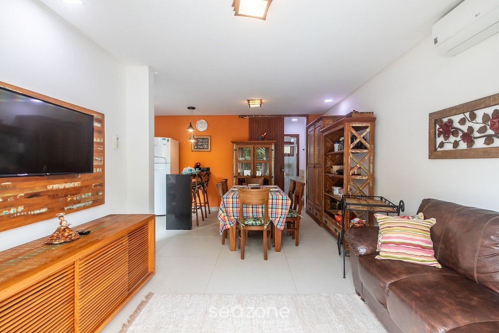 House w/ Pool 180m From Beach in Arraial Pbr0003
