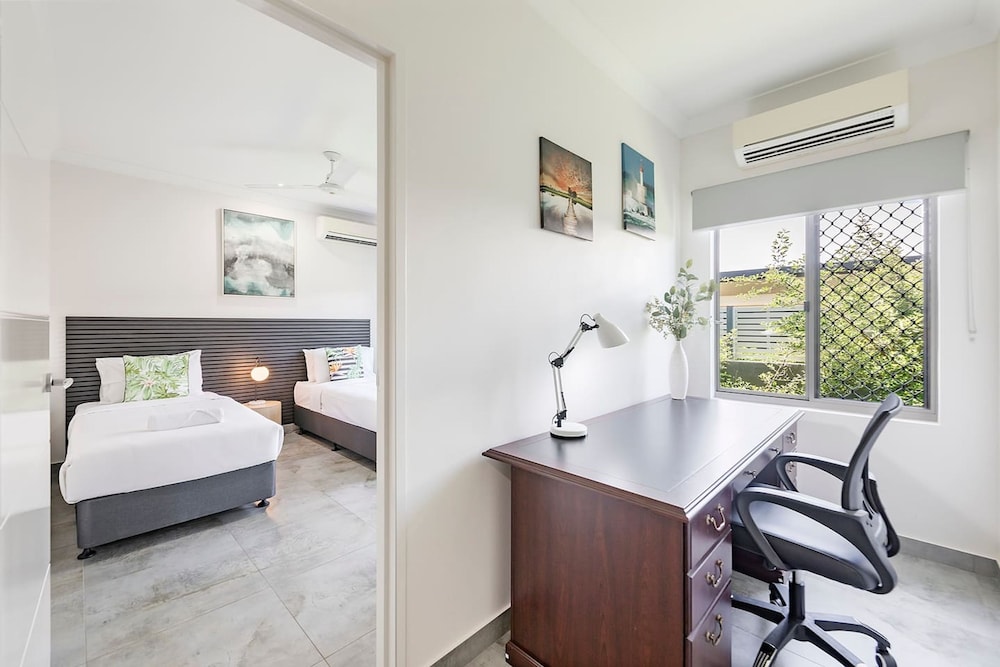 Zenhouse Harmony Modern Home Near CDU Hospital