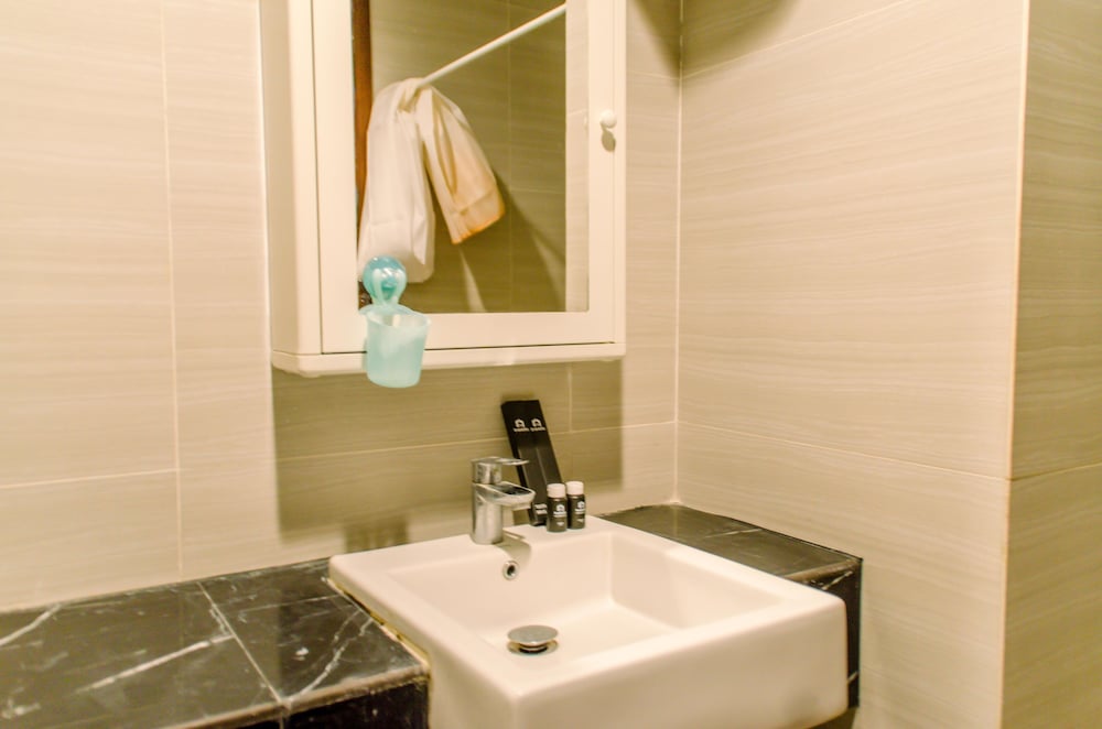 Comfort and Simply Studio at West Vista Apartment, Jakarta - 12