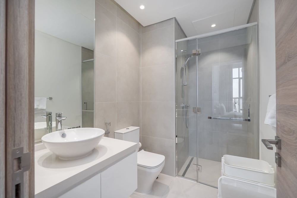 Sleek 1 Bedroom in Studio One With Great Amenities