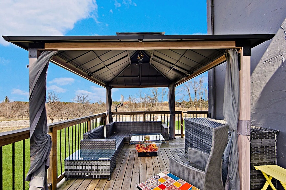 Rustic 5BR Escape  Sauna Hot Tub - Image 3