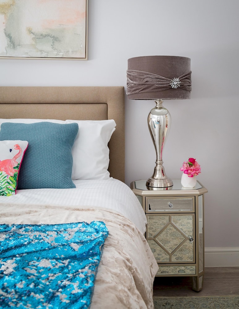 Cromwell Road 2-bed 2-bath Brand new Flat