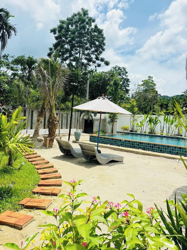 Baan Suan Pool Valley Villa