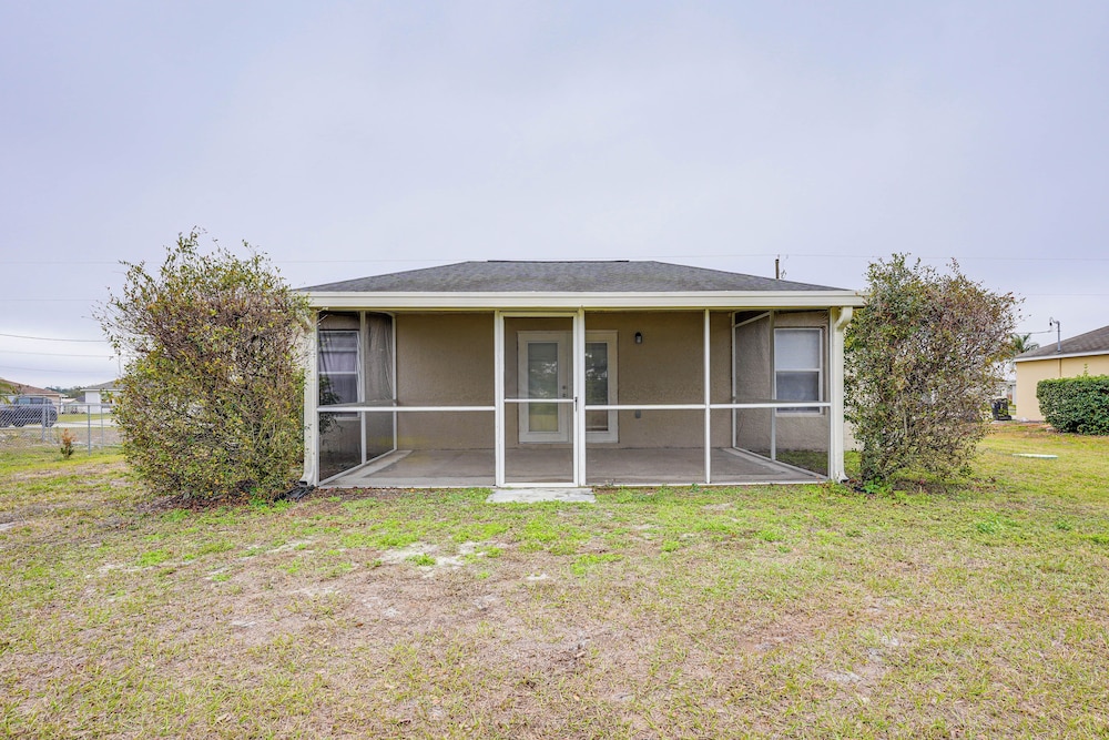 8 Mi to Legoland: Winter Haven Home w/ Lanai!