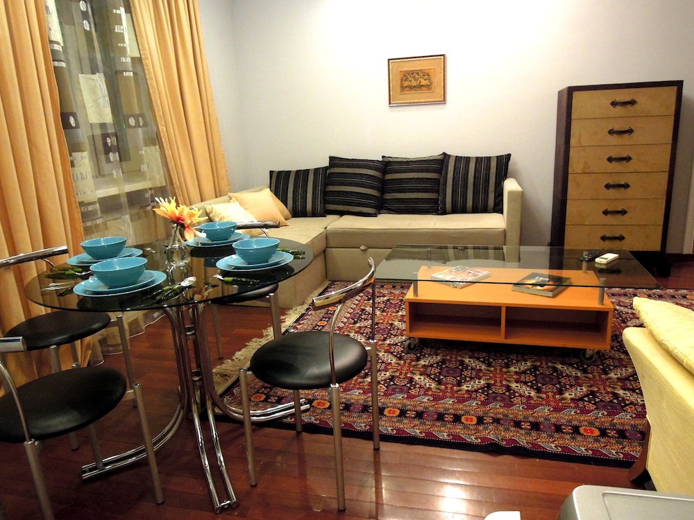 Lakshmi Apartment Ostozhenka