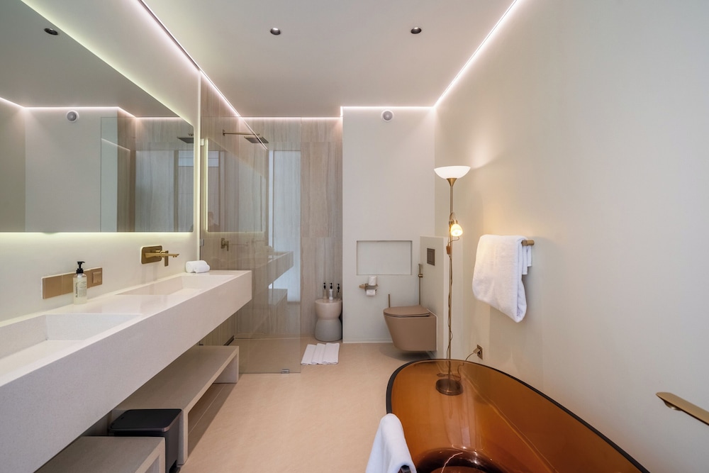 Hidden City Ubud - Modern Villas & Townhouses with Private Pools, Nature Views and Wellness Access