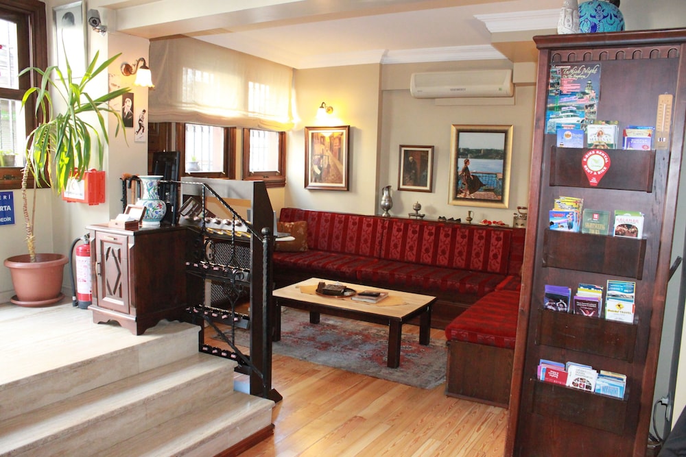 Hotel Sultan Hill becomes Sultan Hill Otel. - Image 25