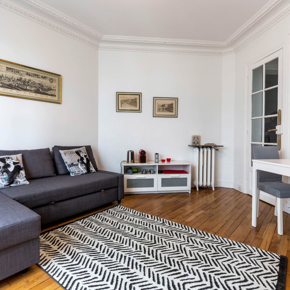 Zola Riverview Great 2 Bedroom in Paris