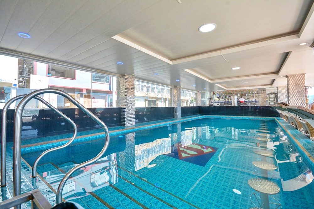 Diamond Water Edge Resort
