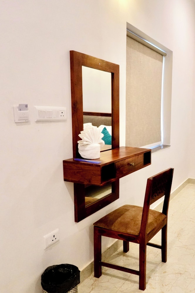 Radha Kunj Resort