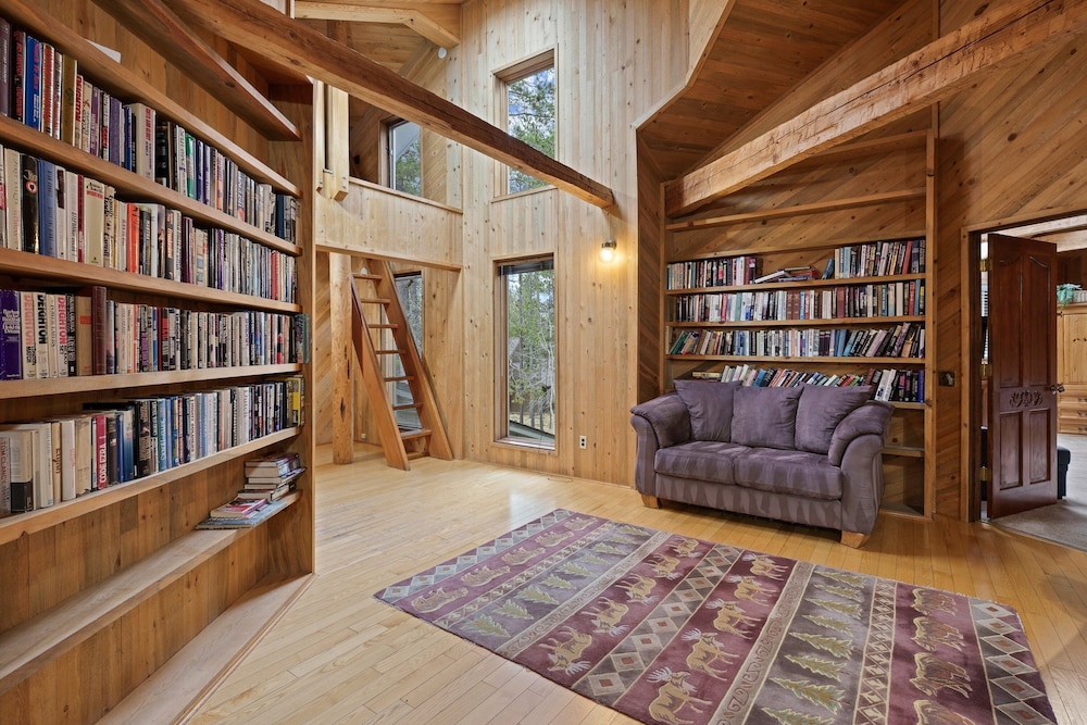 Poplar 35 5 Bedroom Home