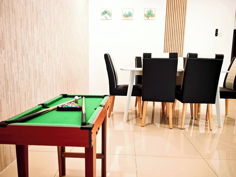 Ipoh Manhattan Free Waterpark 3BR 8pax Family Suite Mha308 by City Home Empire