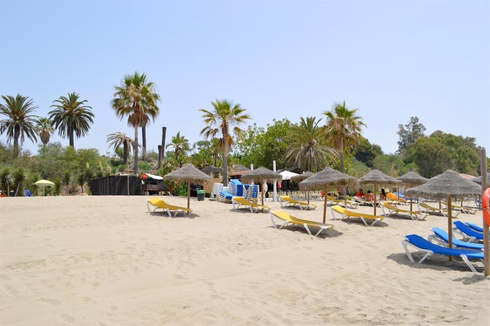 Amazing Beachfront Villa Heated Pool Marbella
