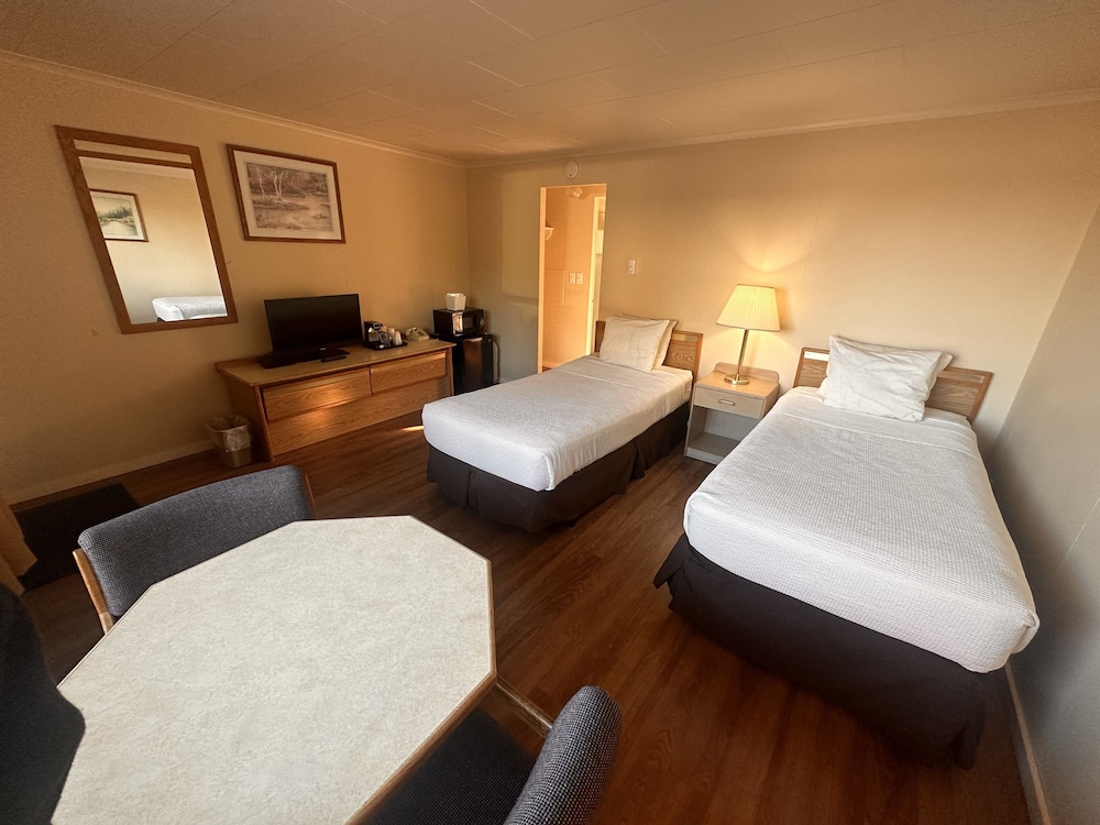 Astoria Crest Motel