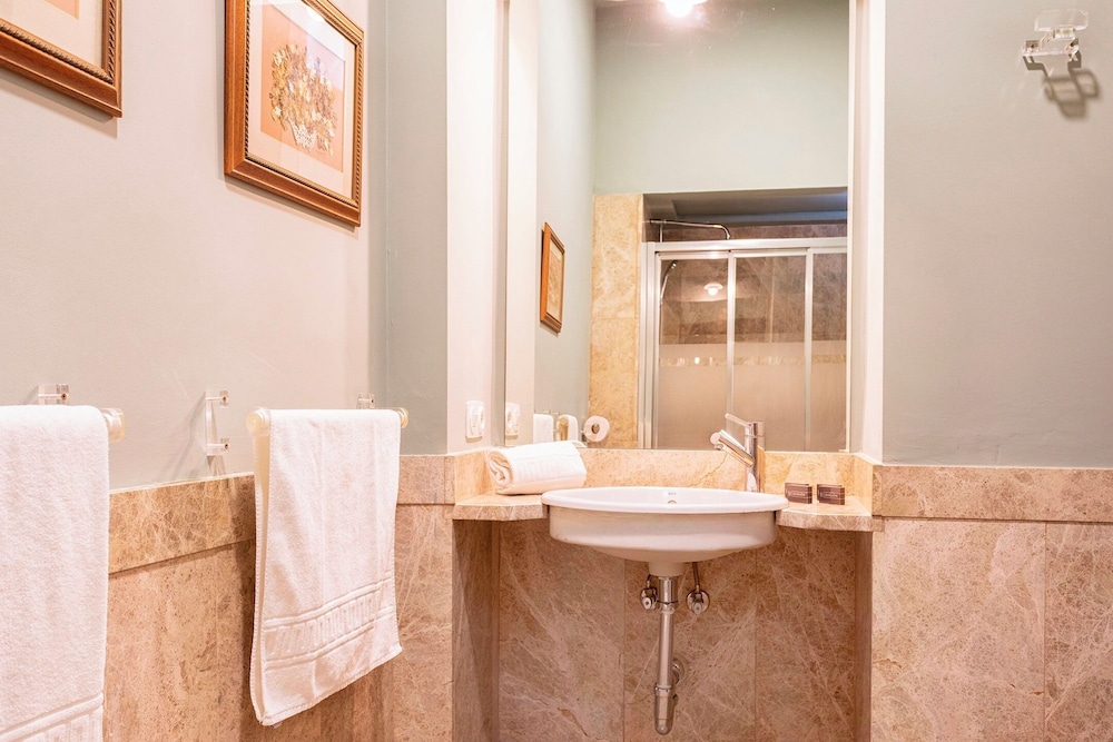 Amazing 4bd House With Terrace Near Cathedral Mateos Gago Terrace VI