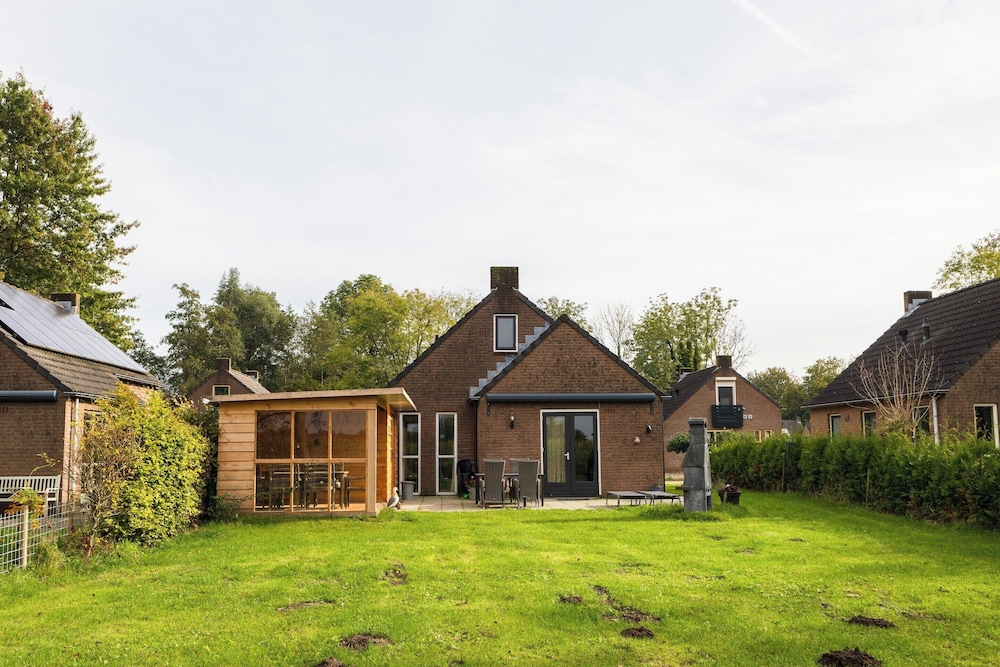Peaceful Bungalow Near Forest Edge