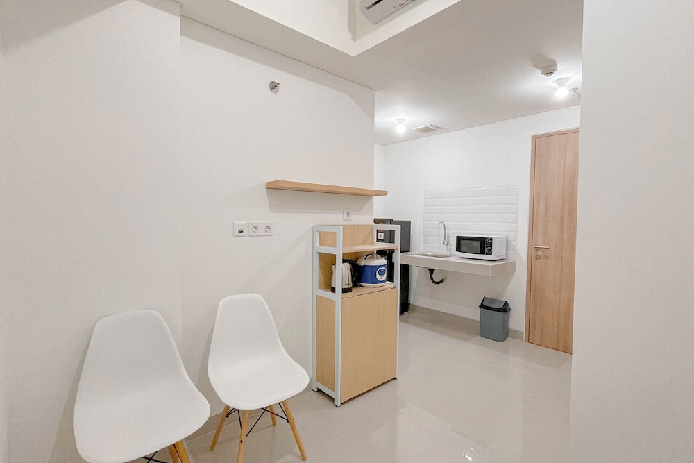 Affordable 1Br Combined (No Kitchen) Bandaraya - Tallasa City Makassar Apartment