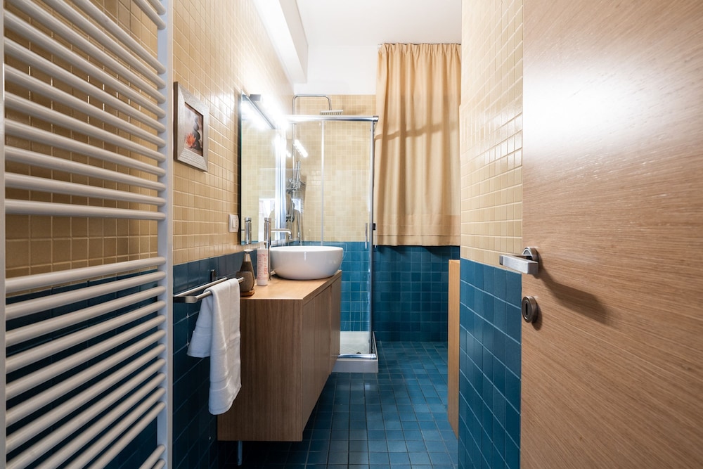 Levante 65 in Bari With 1 Bedrooms and 1 Bathrooms