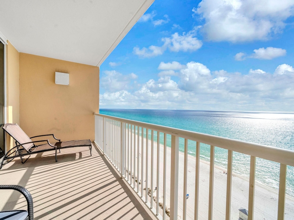 Majestic Beach Towers 1-1314