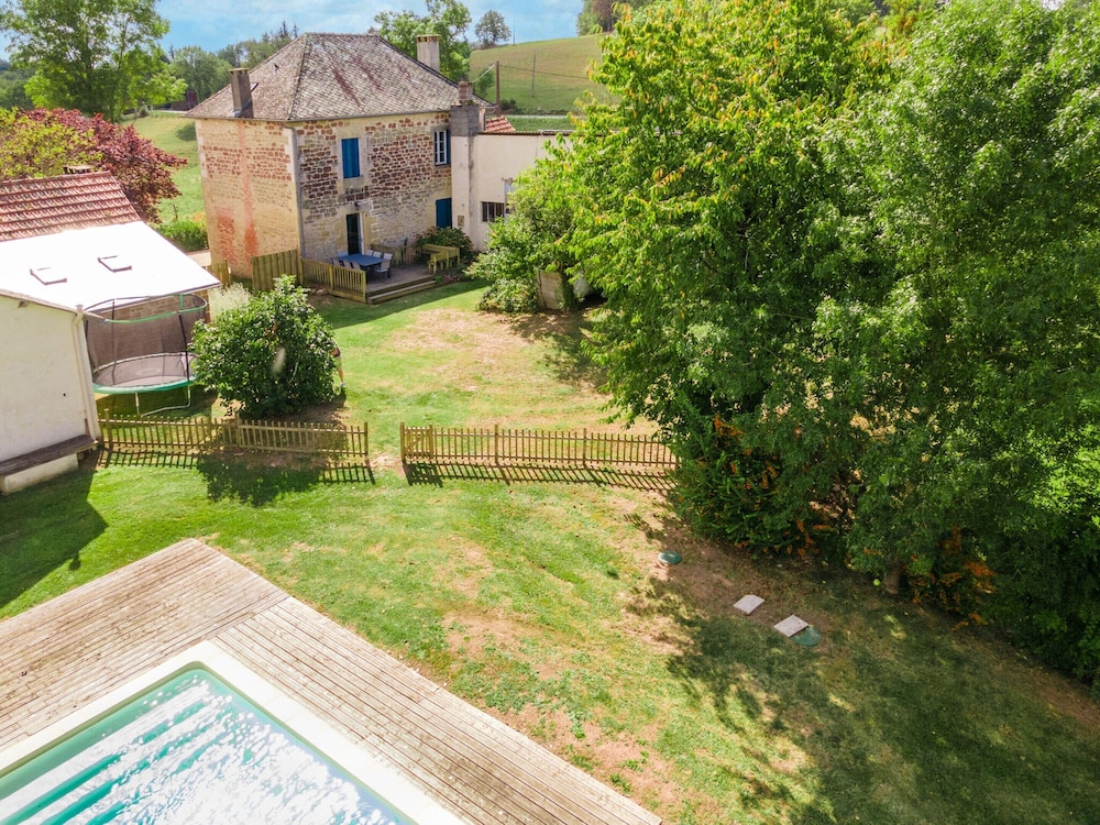 Holiday Home With Pool in Coubjours