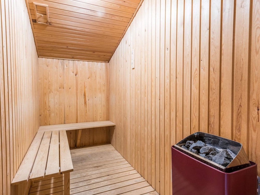 6 Person Holiday Home in Henne