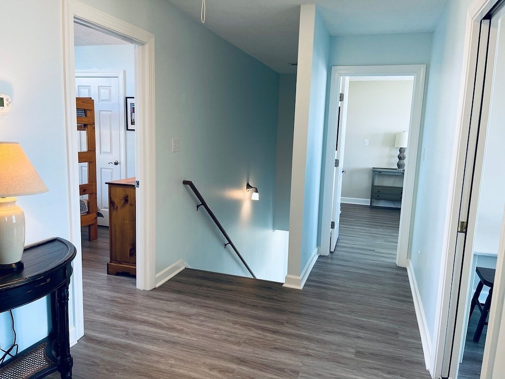 Sunny Times 4 Bedroom Home by RedAwning