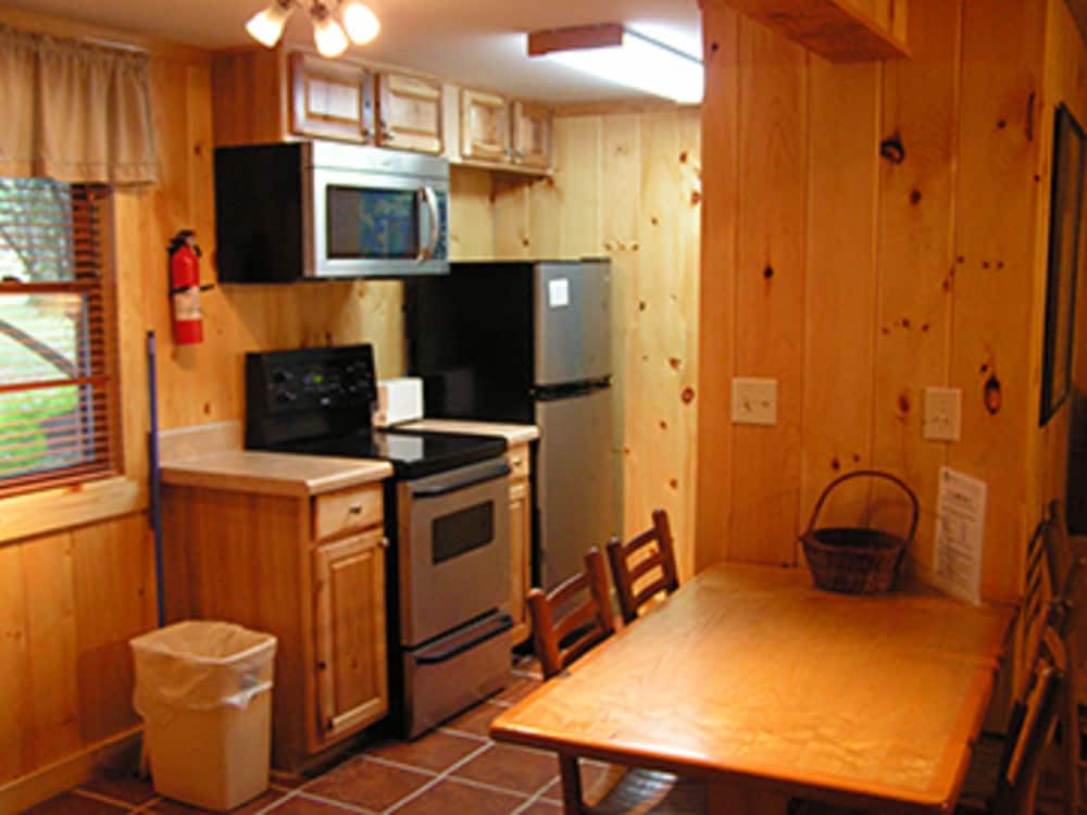 Cabins at Twinbrook Resort