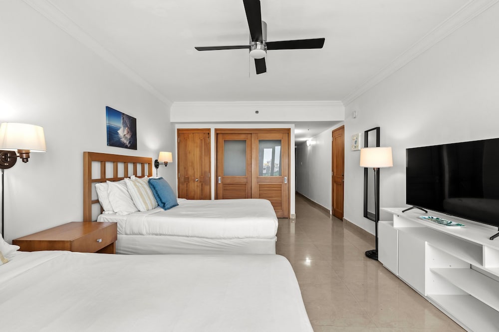 Lagoon821-bl in San Juan