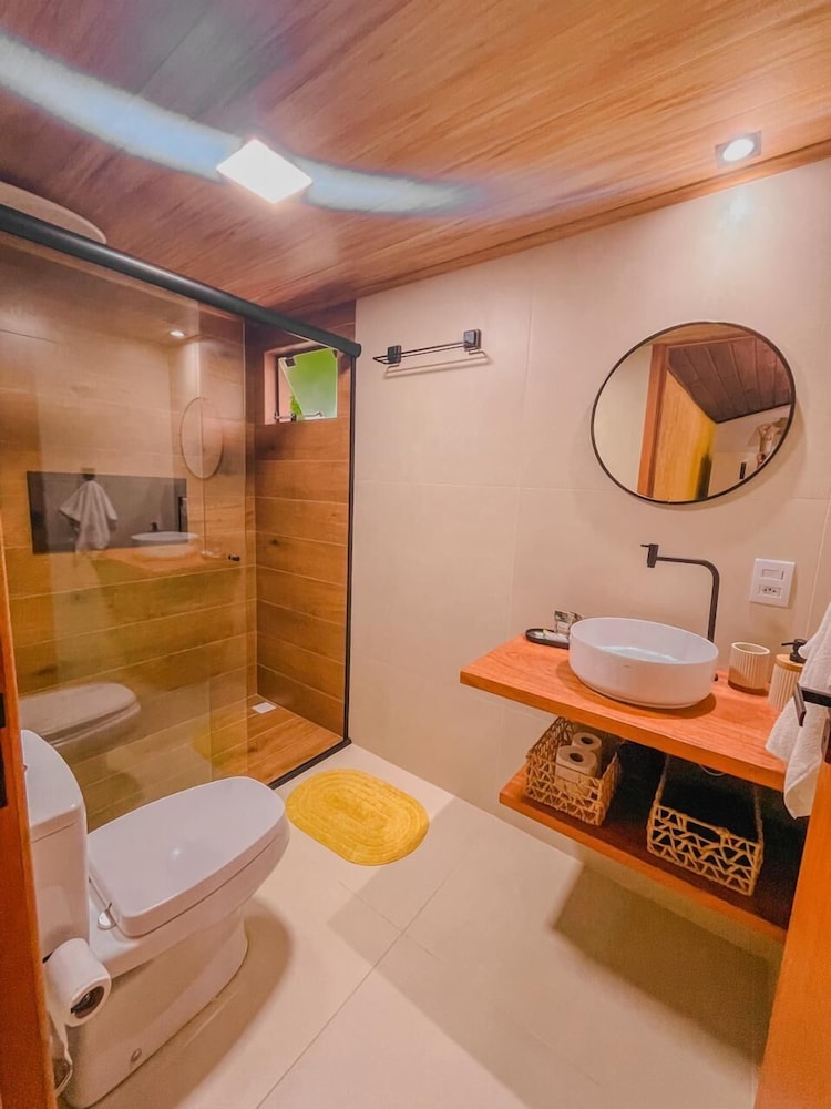 Shangri La Casas e Studios