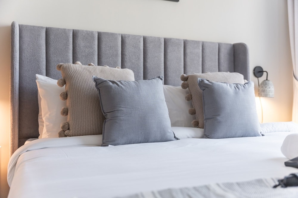 Awesome 1-bedroom in Al Barshaa South Near to Dubai Adventures