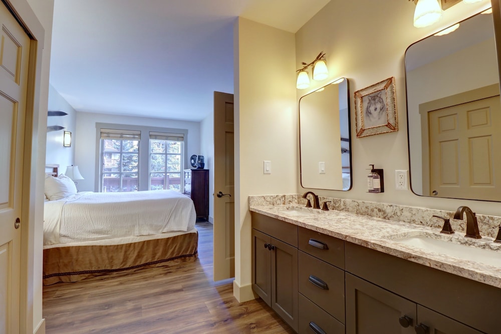 Pp212 Passage Point 2 Bedroom Condo