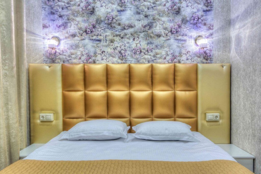 Kapriz Hotel