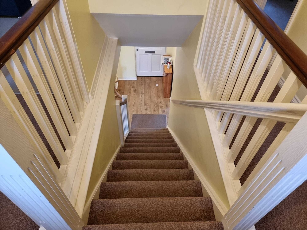 Impeccable 4-bed House in London