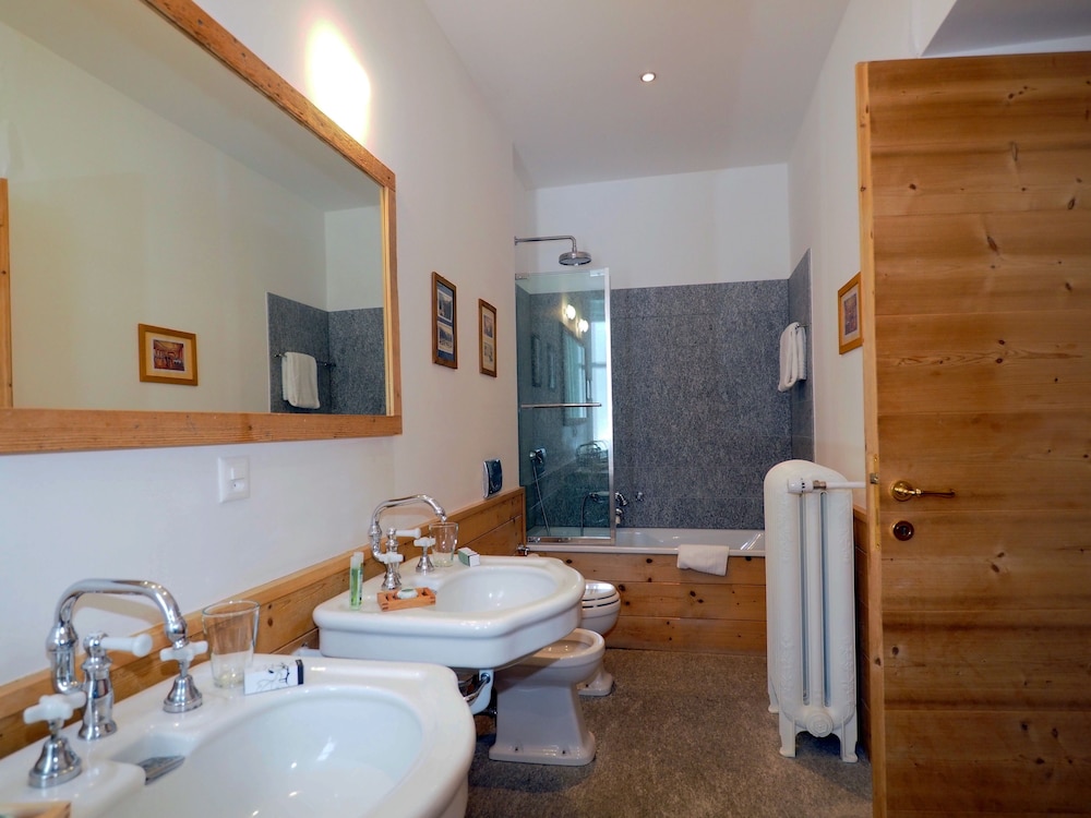 Maloja Club House